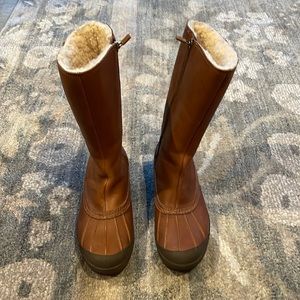 UGG Event Waterproof Insulated Brown Sheepskin Zippered Duck Boot Women’s Size 8